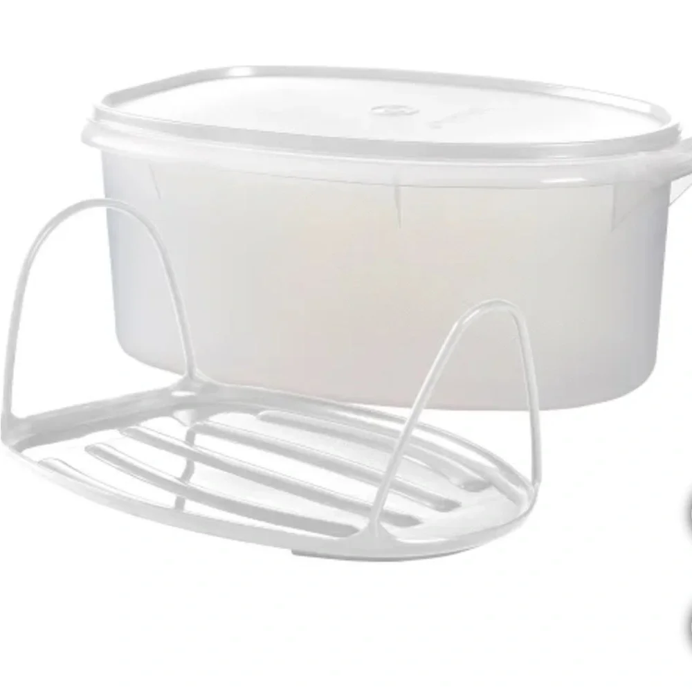 Tupperware Food Storage Container - Picture 10 of 12